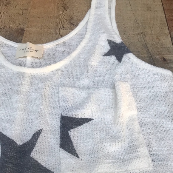 Woman’s 143 lineup tank top with stars and front pocket - Picture 9 of 9